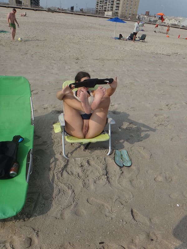 Порно На Пляже И В Номере