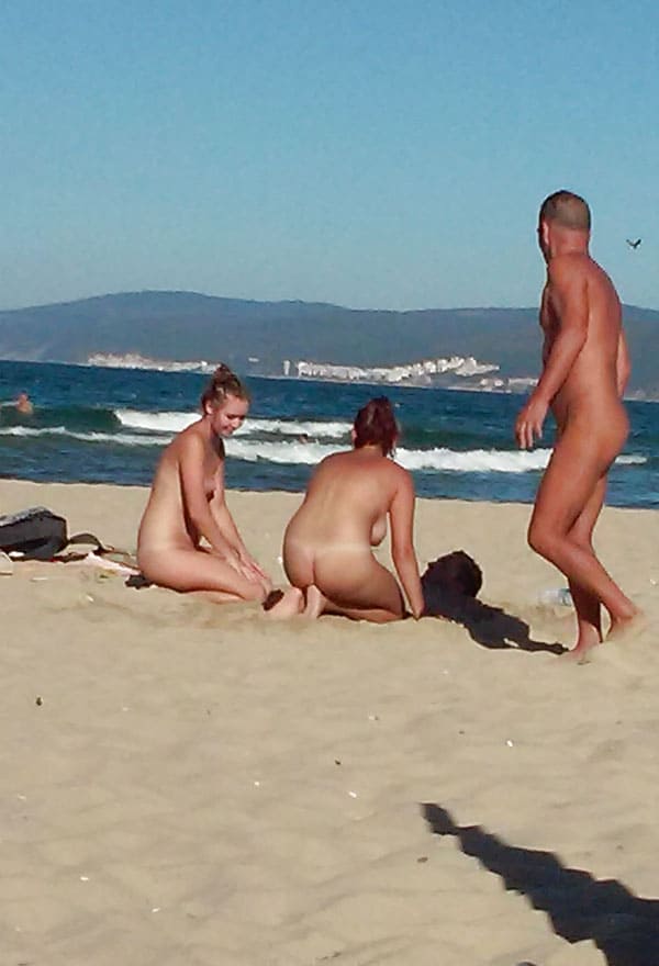 Один день на нудистском пляже съемка на телефон 64 фото