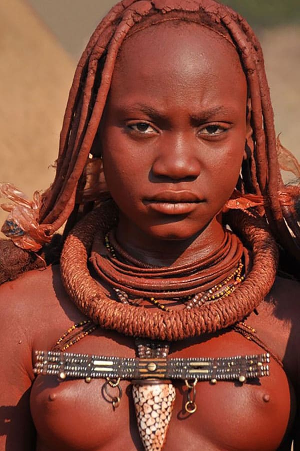 Голые папуаски из племени лесбиянок 15 фото