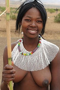 Голые папуаски из племени лесбиянок