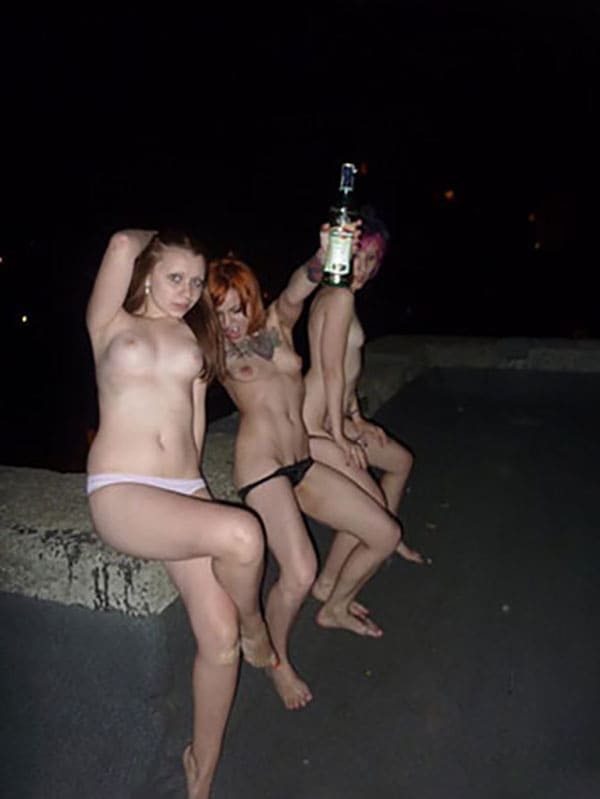 Пьяные Девушки На Пляже Порно